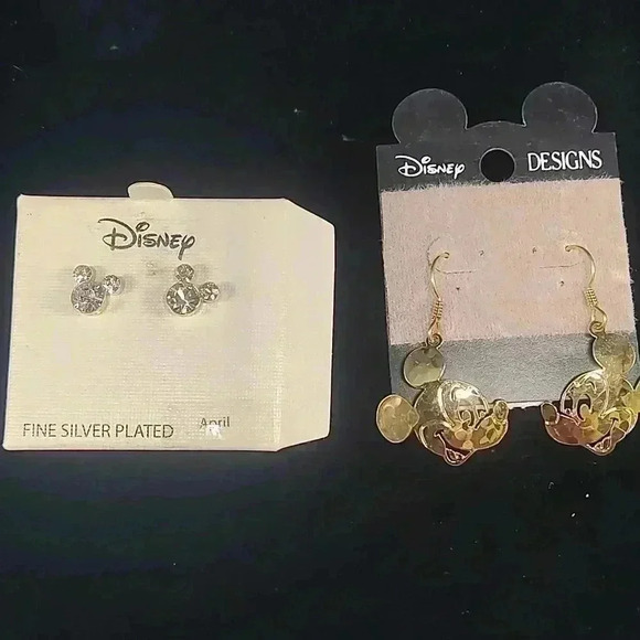 Two brand new pairs of Disney earrings Mickey mouse - Picture 1 of 3